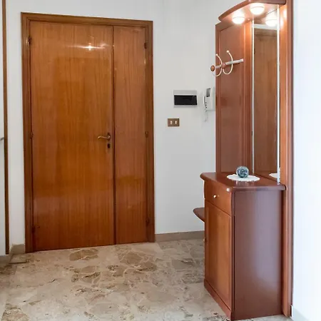 Sirolo, Ampio Quadrilocale Panoramico - S283 Апартаменты Сироло