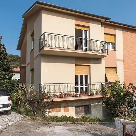 Sirolo, Ampio Quadrilocale Panoramico - S283 דירה