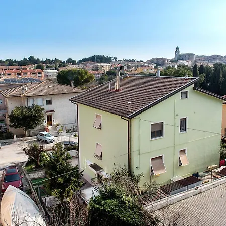 Sirolo, Ampio Quadrilocale Panoramico - S283 アパート シローロ