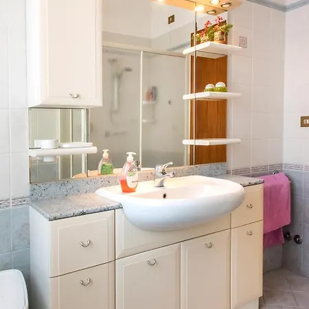 Sirolo, Ampio Quadrilocale Panoramico - S283 * סירולו